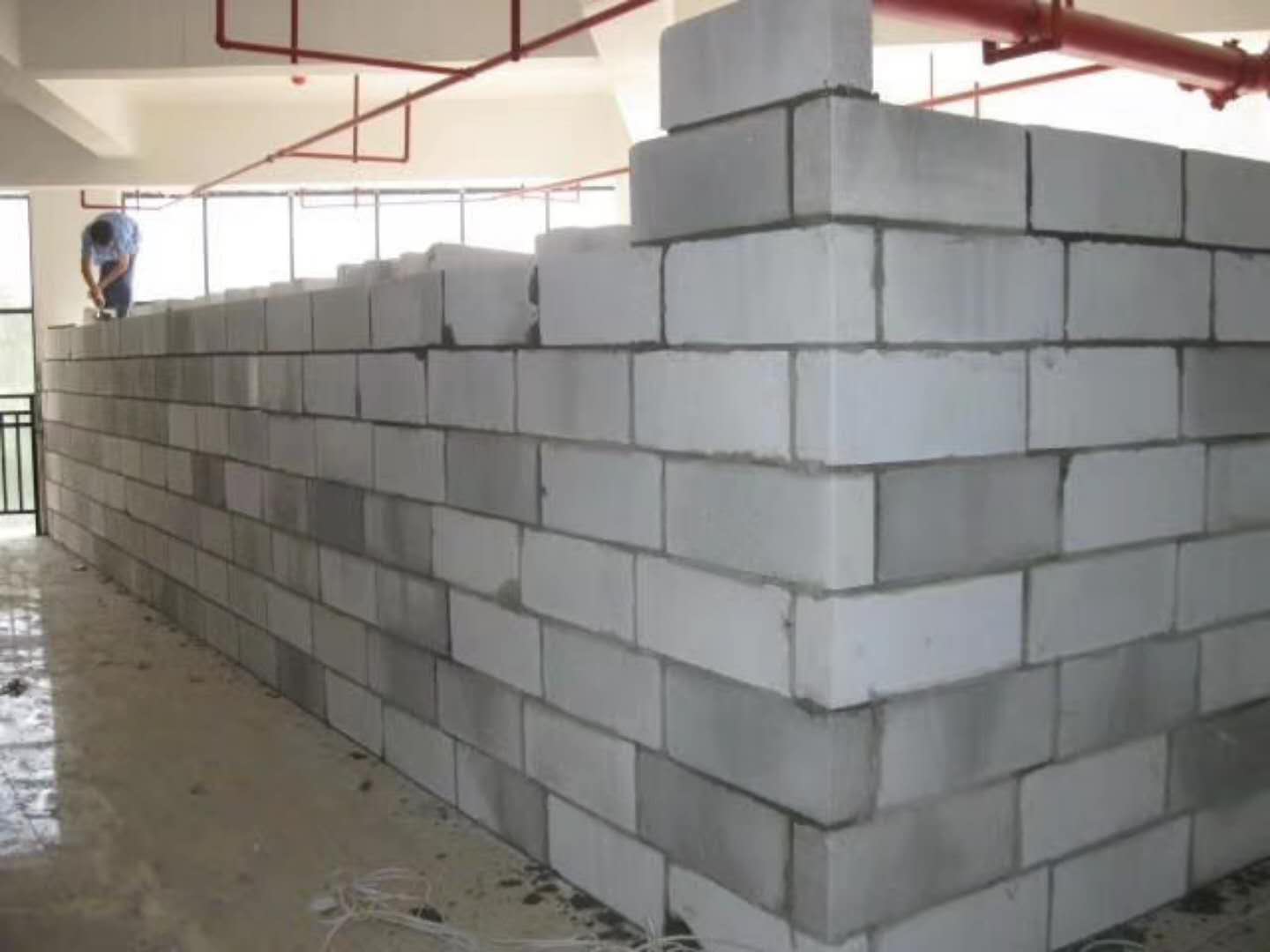 西吉蒸压加气混凝土砌块承重墙静力和抗震性能的研究